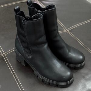 Xappeal Black Ankle Booties